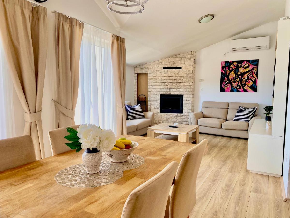 Golden Apartments Zaboric Ngoại thất bức ảnh