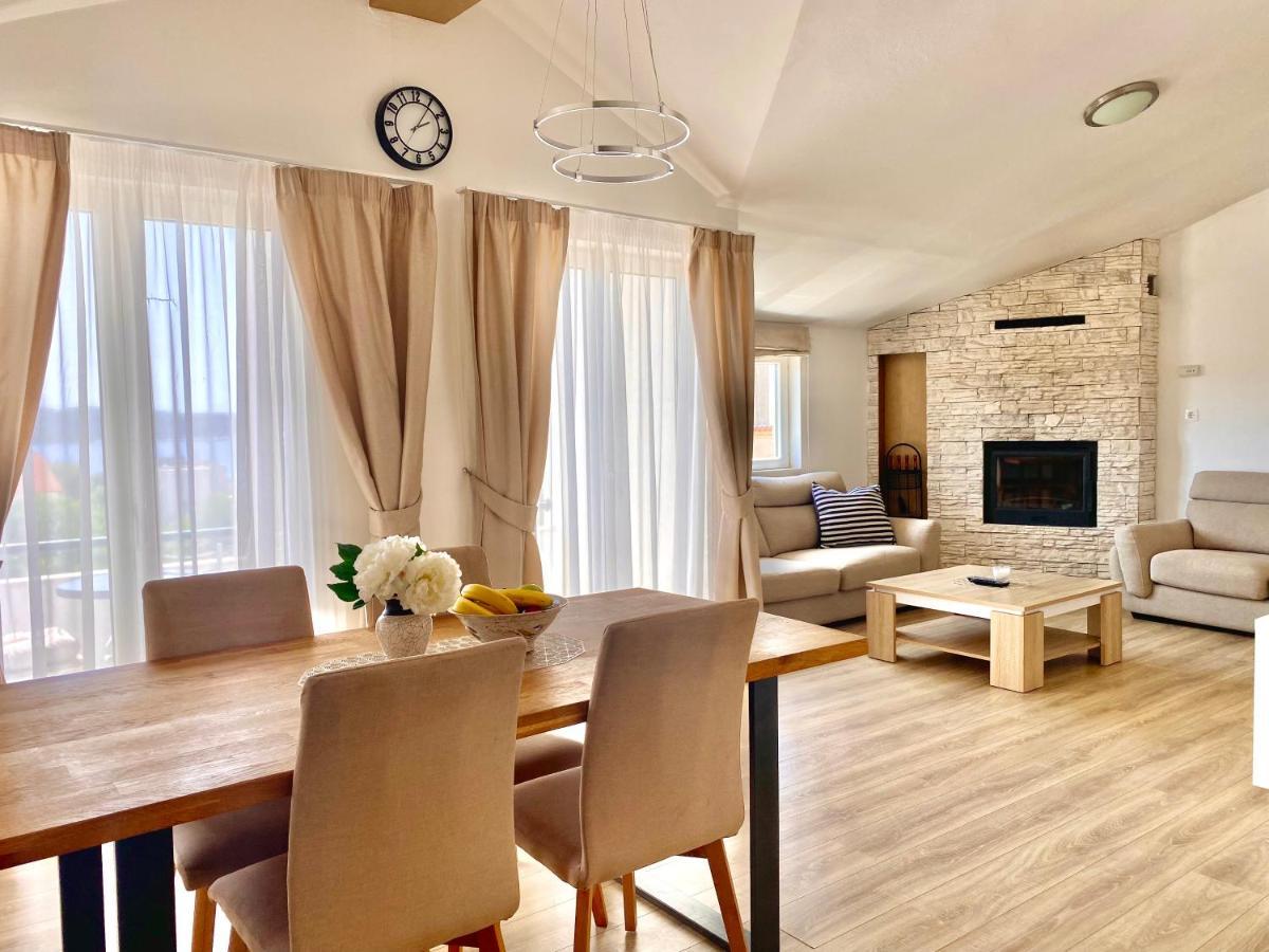 Golden Apartments Zaboric Ngoại thất bức ảnh