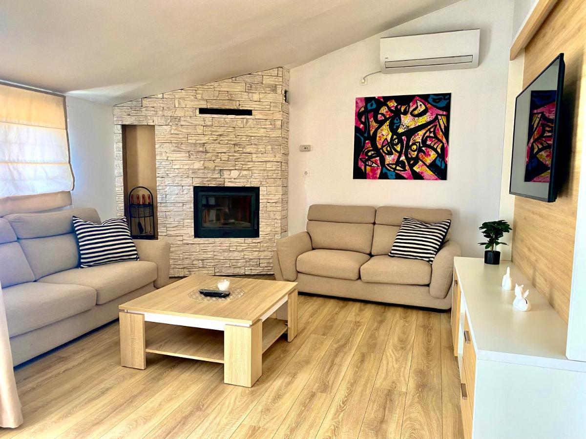Golden Apartments Zaboric Ngoại thất bức ảnh